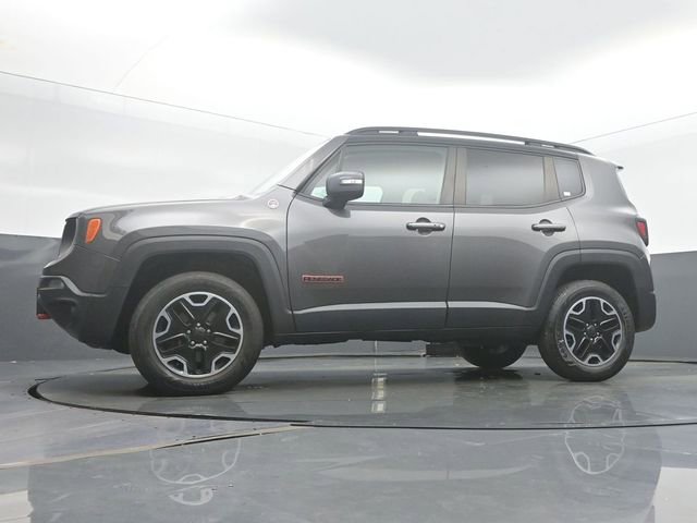 Used 2016 Jeep Renegade Trailhawk AWD/4WD image 47