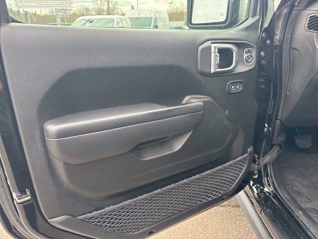 Used 2023 Jeep Wrangler Unlimited AWD/4WD image 16