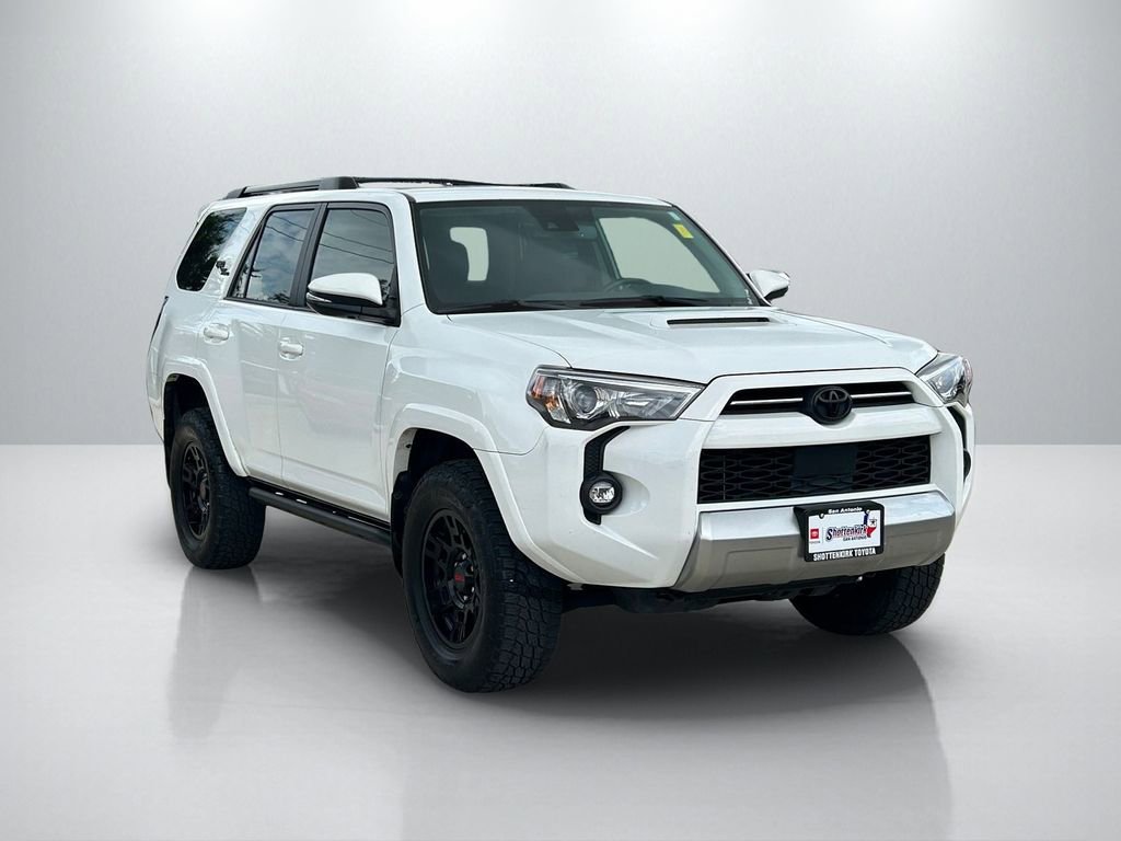 Used 2023 Toyota 4Runner TRD Off-Road Premium AWD/4WD image 3