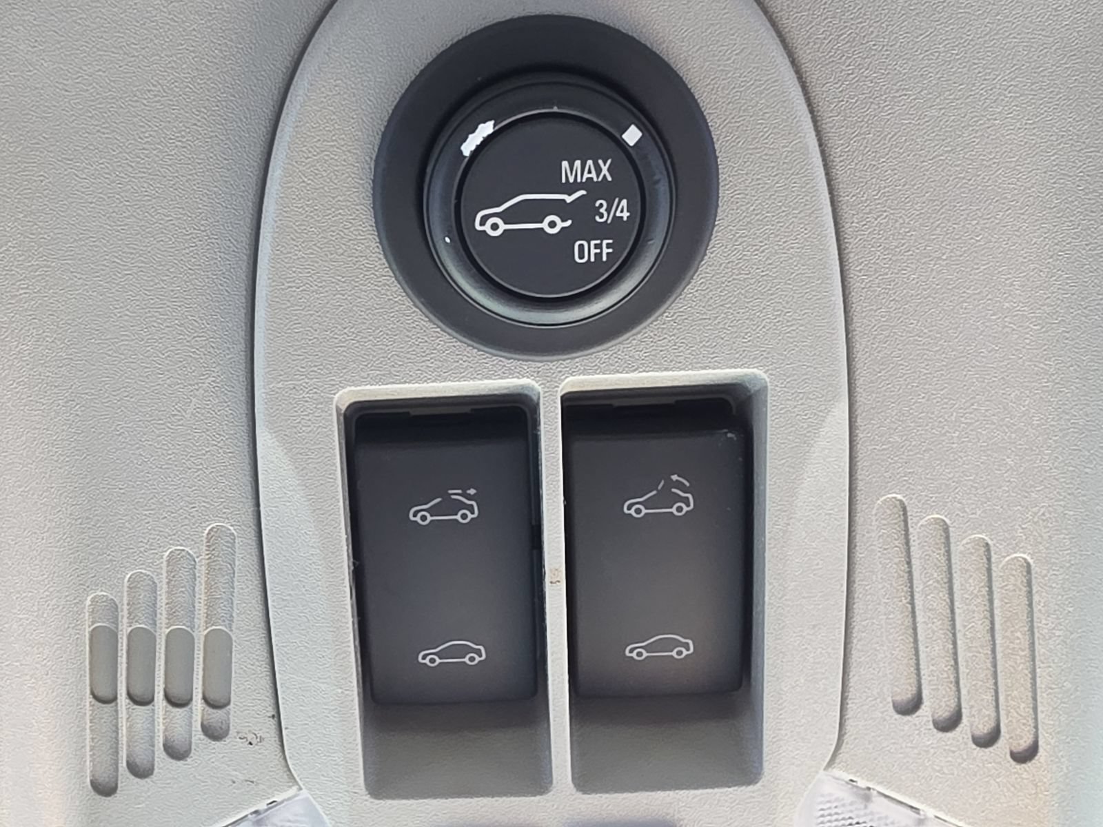 Used 2017 Chevrolet Equinox Premier w/ Enhanced Convenience Package FWD image 20