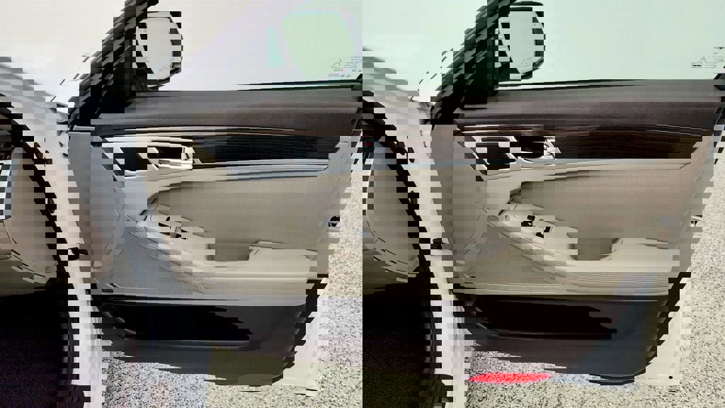 Used 2017 Genesis G80 3.8 w/ Option Group 02 image 26