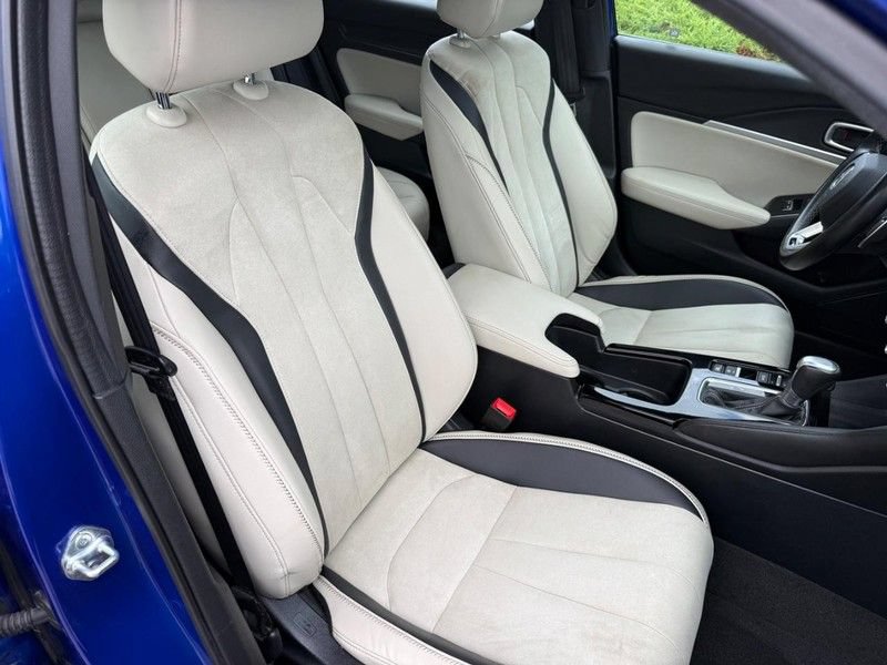 Used 2024 Acura Integra A-Spec w/ Technology Package FWD image 11