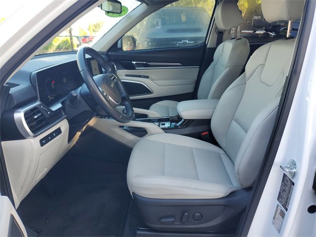 Used 2023 Kia Telluride S w/ S Sunroof Package image 16