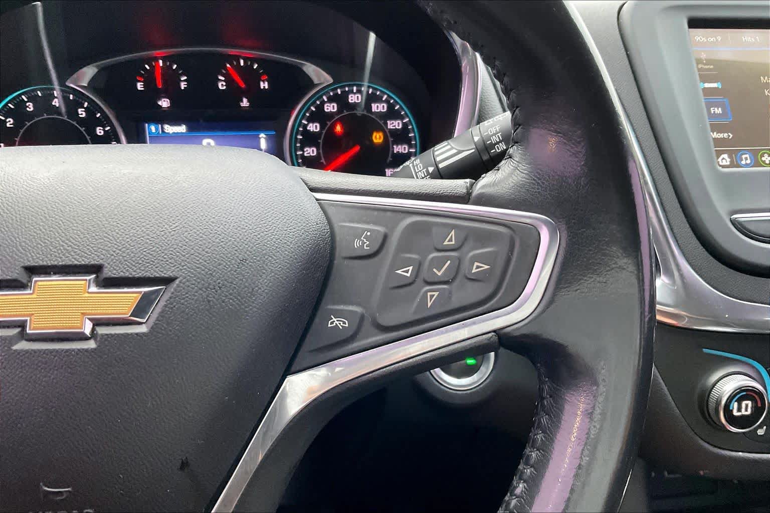 Used 2019 Chevrolet Equinox LT FWD image 23