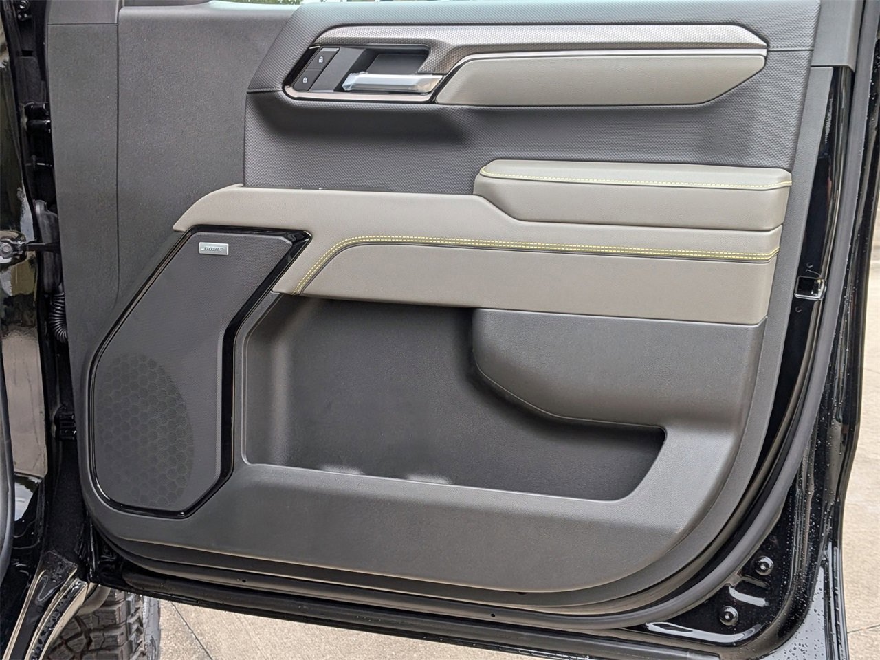 New 2026 Chevrolet Silverado 1500 ZR2 w/ Dark Appearance Package image 19