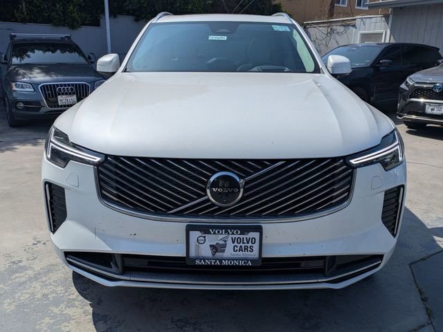 Certified 2025 Volvo XC90 T8 Ultra w/ Lounge Package AWD/4WD image 8