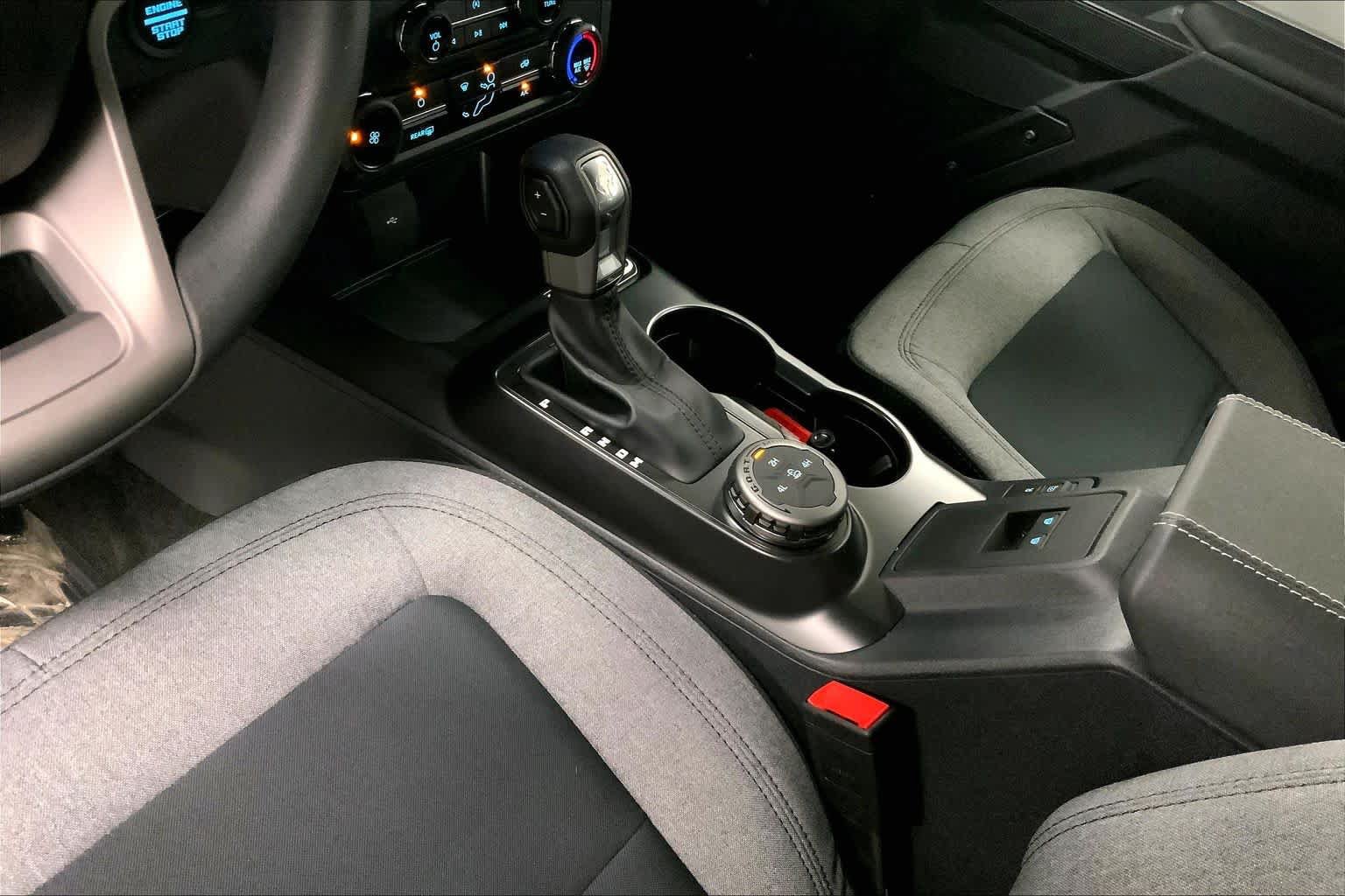New 2026 Ford Bronco 2-Door AWD/4WD image 6