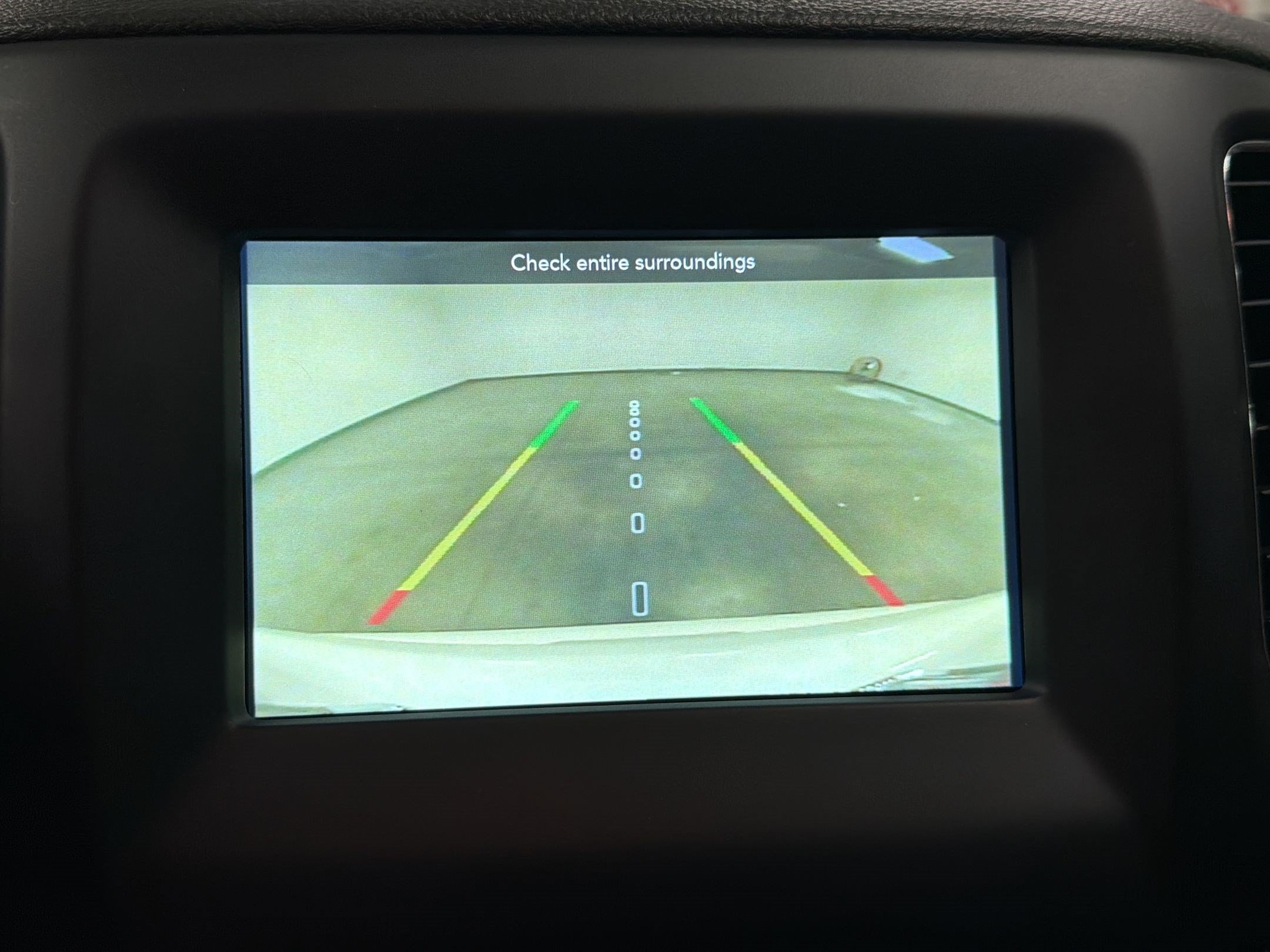 Used 2020 Jeep Compass Latitude FWD image 18