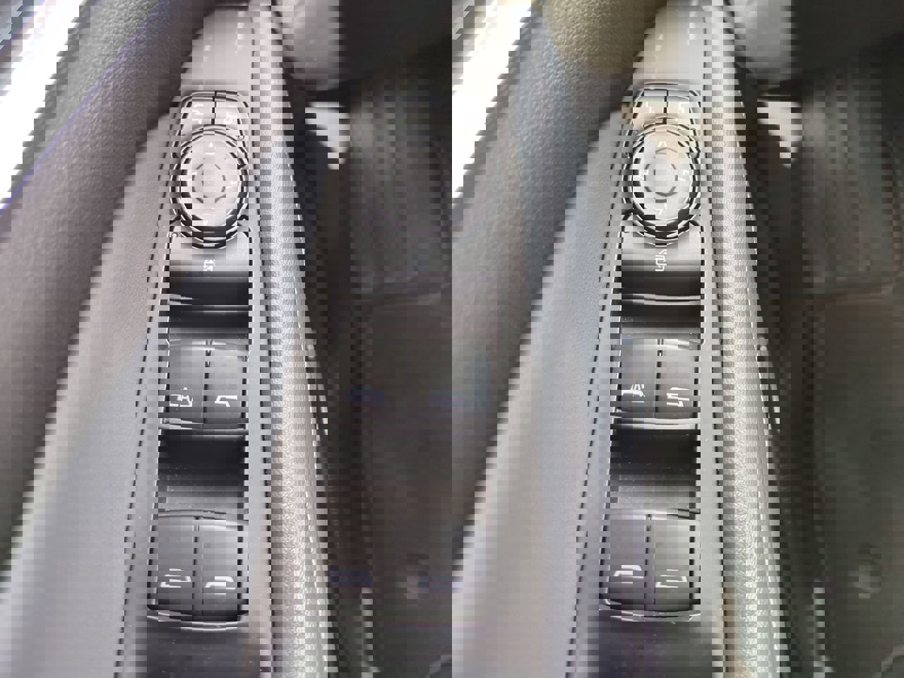 Certified 2024 Buick Enclave Essence w/ Experience Buick Package image 24