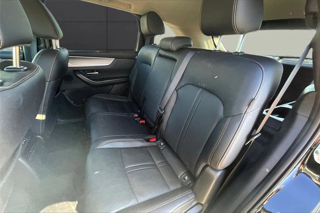 Certified 2025 MAZDA CX-70 3.3 Turbo w/ Preferred Package image 24