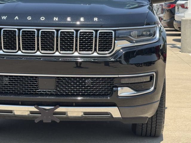 Used 2022 Jeep Wagoneer Series III AWD/4WD image 11