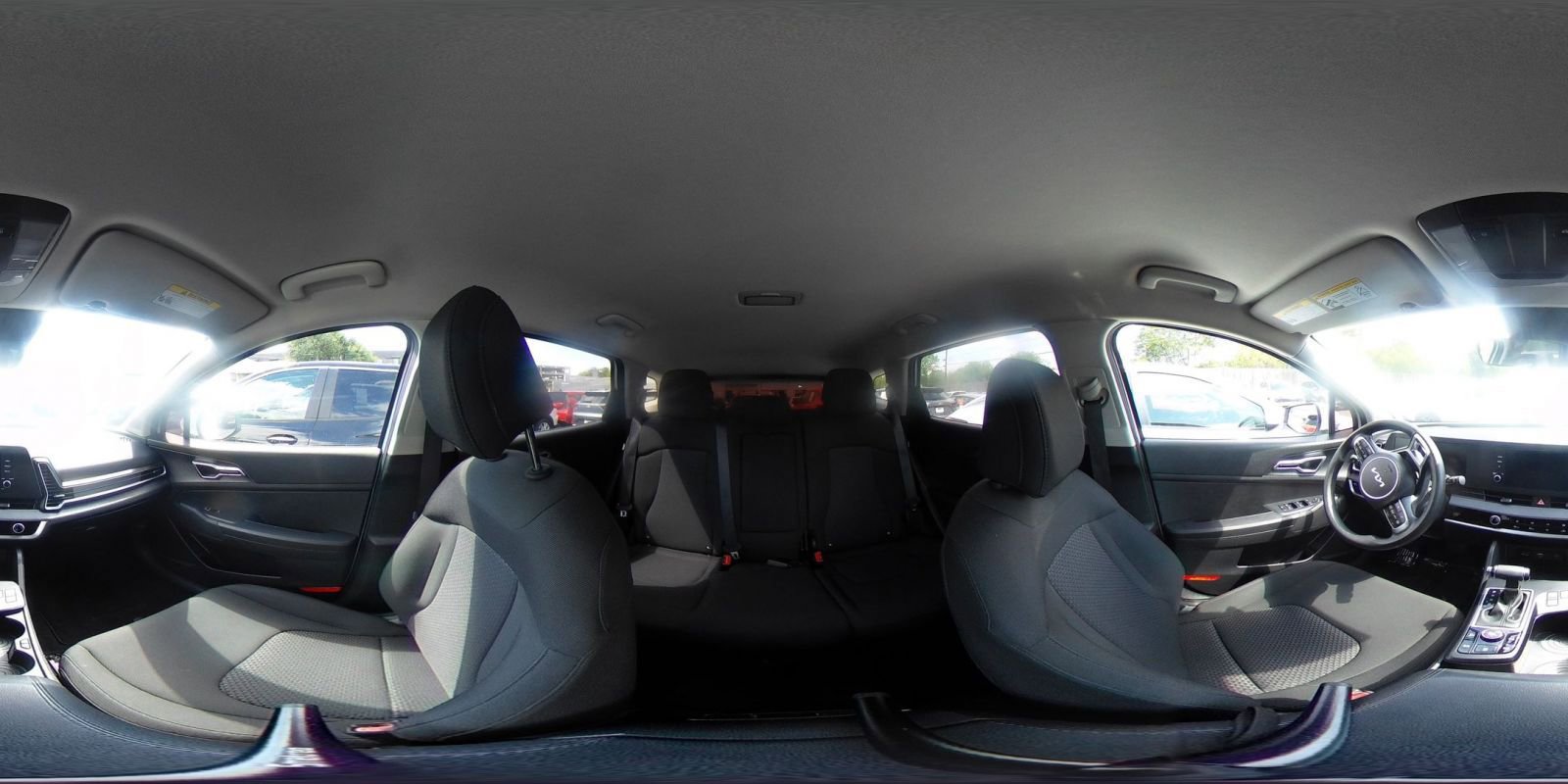 Used 2025 Kia Sportage LX FWD image 39