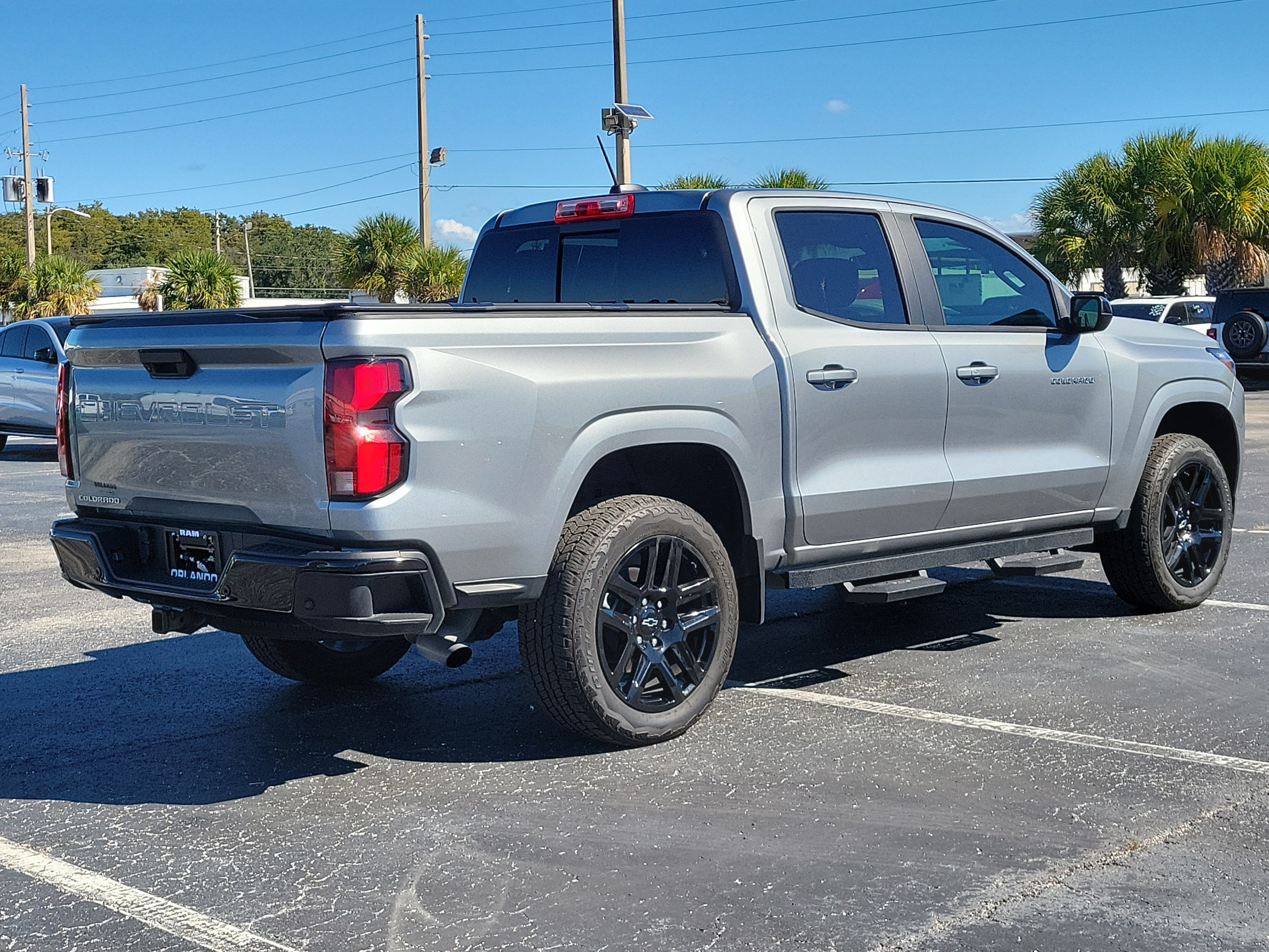 Used 2024 Chevrolet Colorado Z71 w/ Advanced Trailering Package AWD/4WD image 7