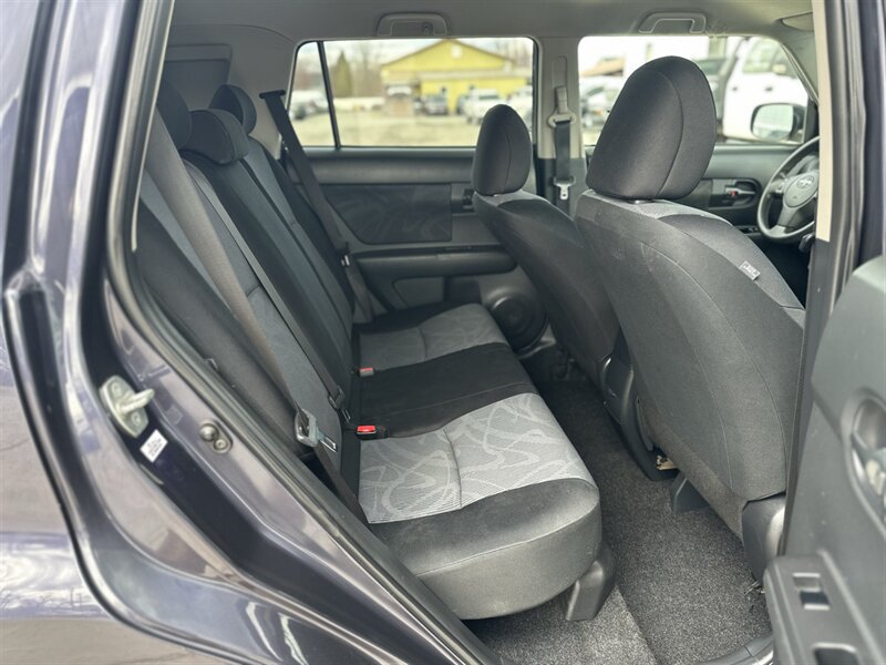 Used 2012 Scion xB FWD image 9