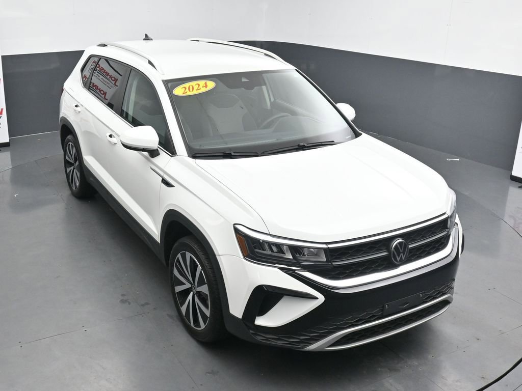 Used 2024 Volkswagen Taos SE image 29