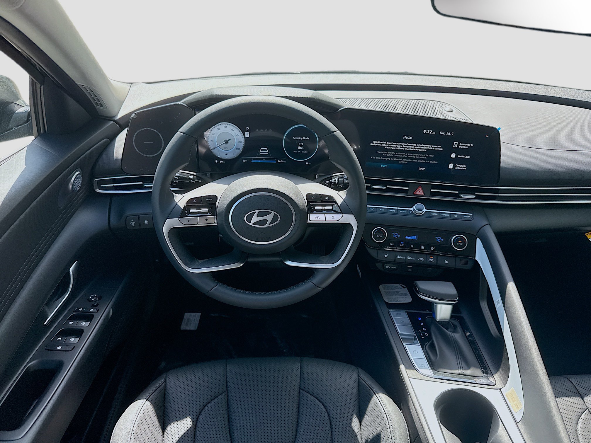 New 2026 Hyundai Elantra Limited FWD image 15