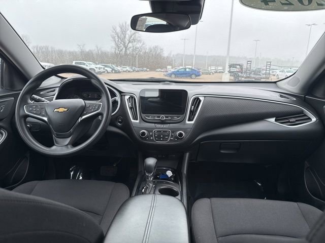 Used 2024 Chevrolet Malibu LT image 39