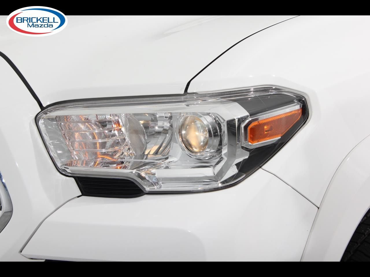 Used 2021 Toyota Tacoma SR5 RWD image 9