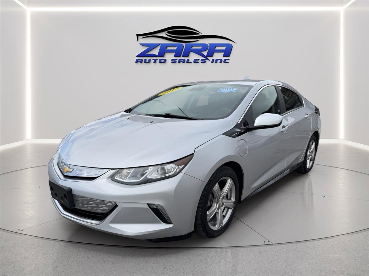 Used 2019 Chevrolet Volt LT w/ Comfort Package image 2
