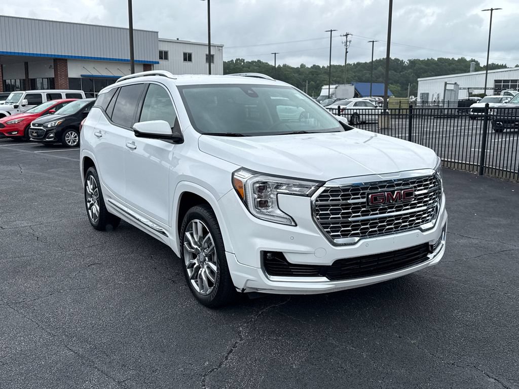 Used 2022 GMC Terrain Denali AWD/4WD image 4