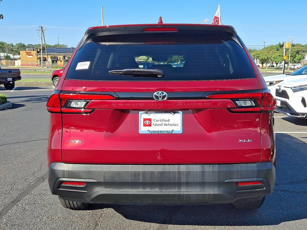 Certified 2024 Toyota Grand Highlander AWD image 5
