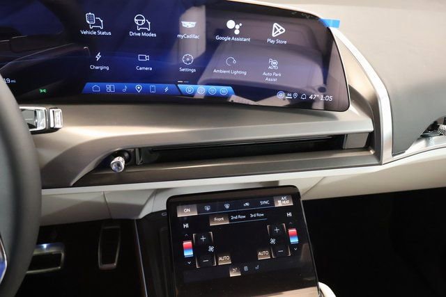 New 2026 Cadillac Vistiq Sport image 18