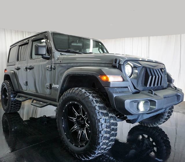 Used 2019 Jeep Wrangler Unlimited Sport S image 2