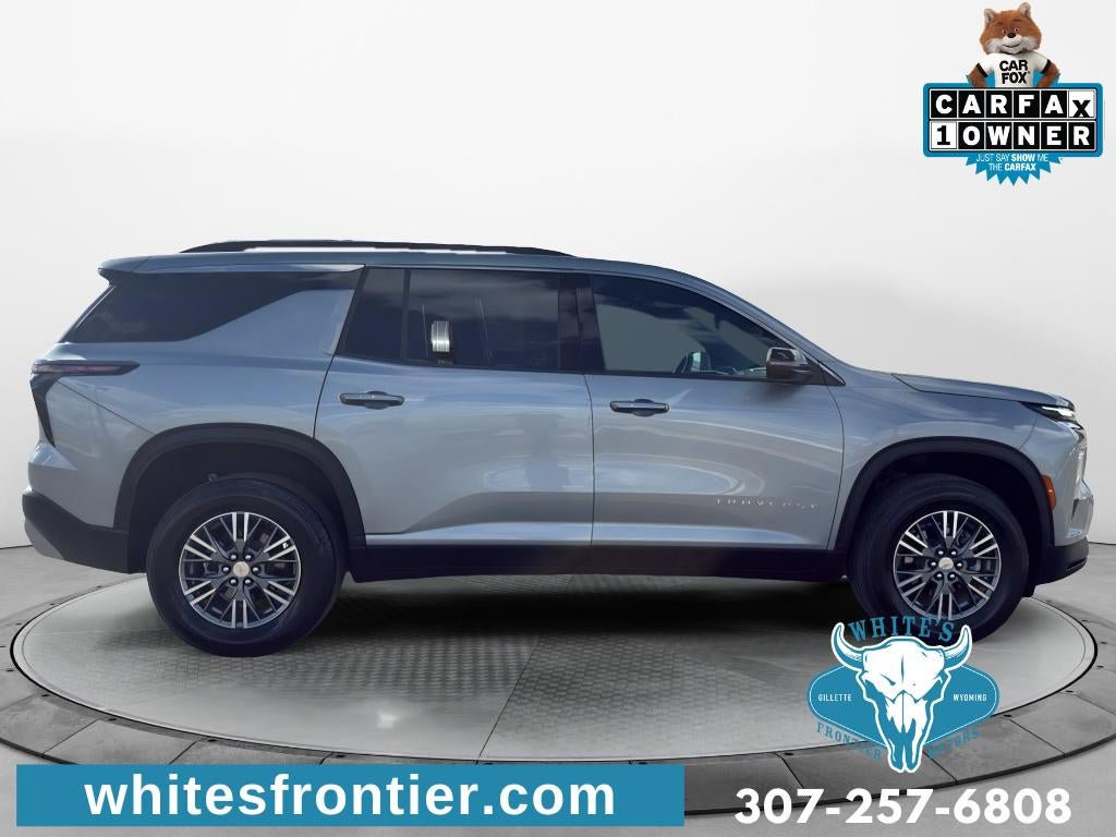 Used 2026 Chevrolet Traverse LT AWD/4WD image 4