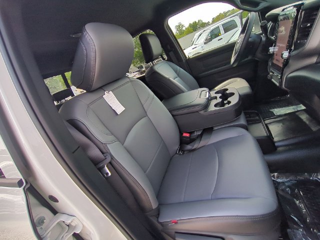 New 2026 RAM 3500 Tradesman AWD/4WD image 36