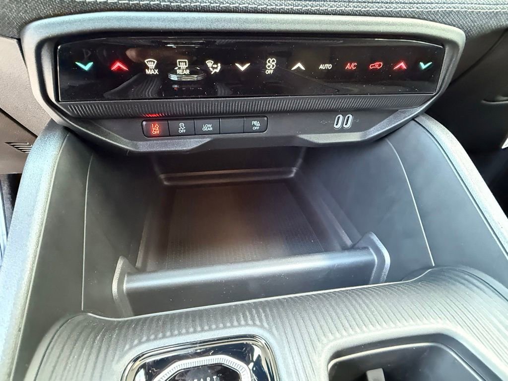 New 2026 Jeep Cherokee Laredo image 14