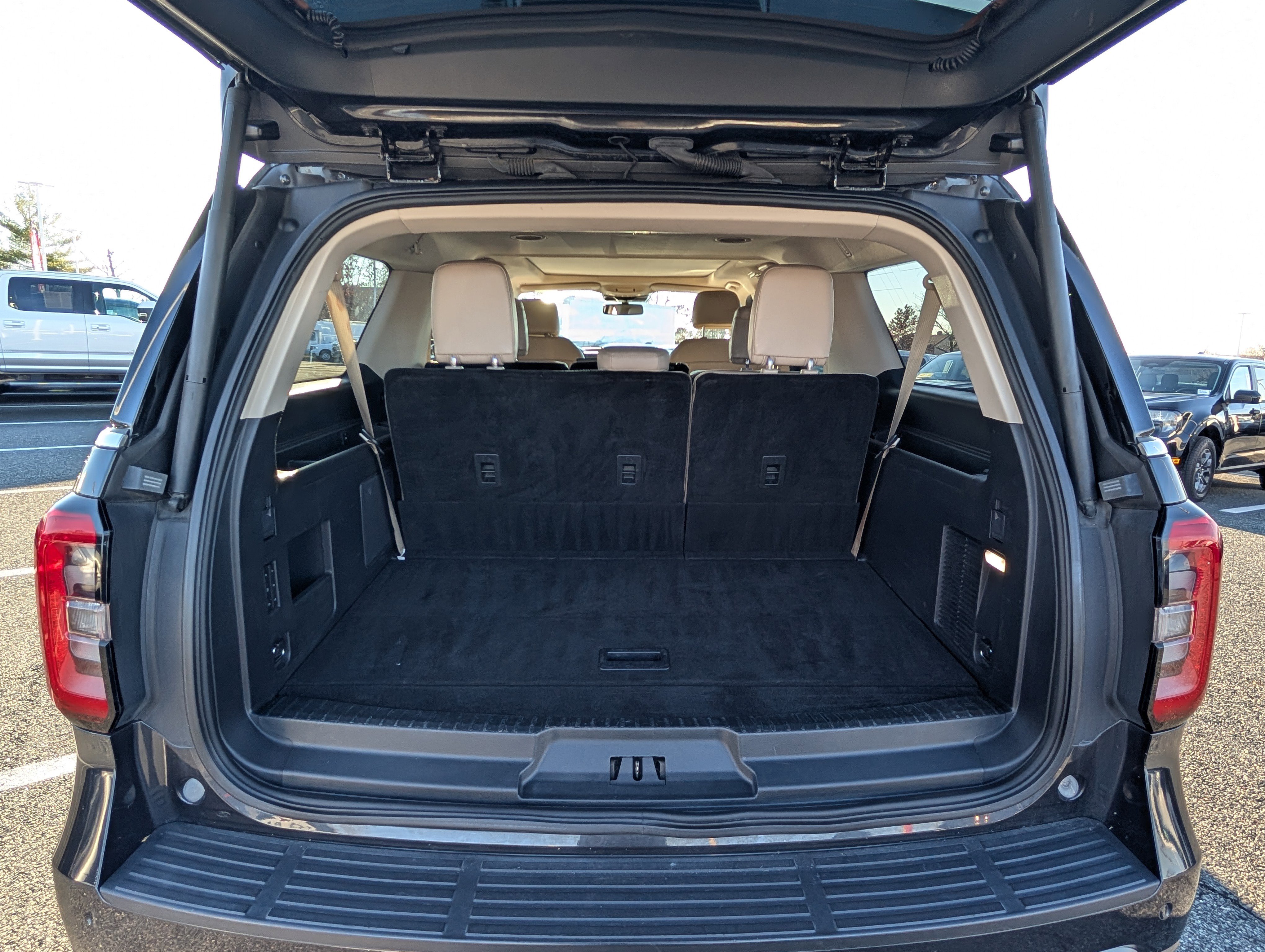 Certified 2023 Ford Expedition Max Limited image 12