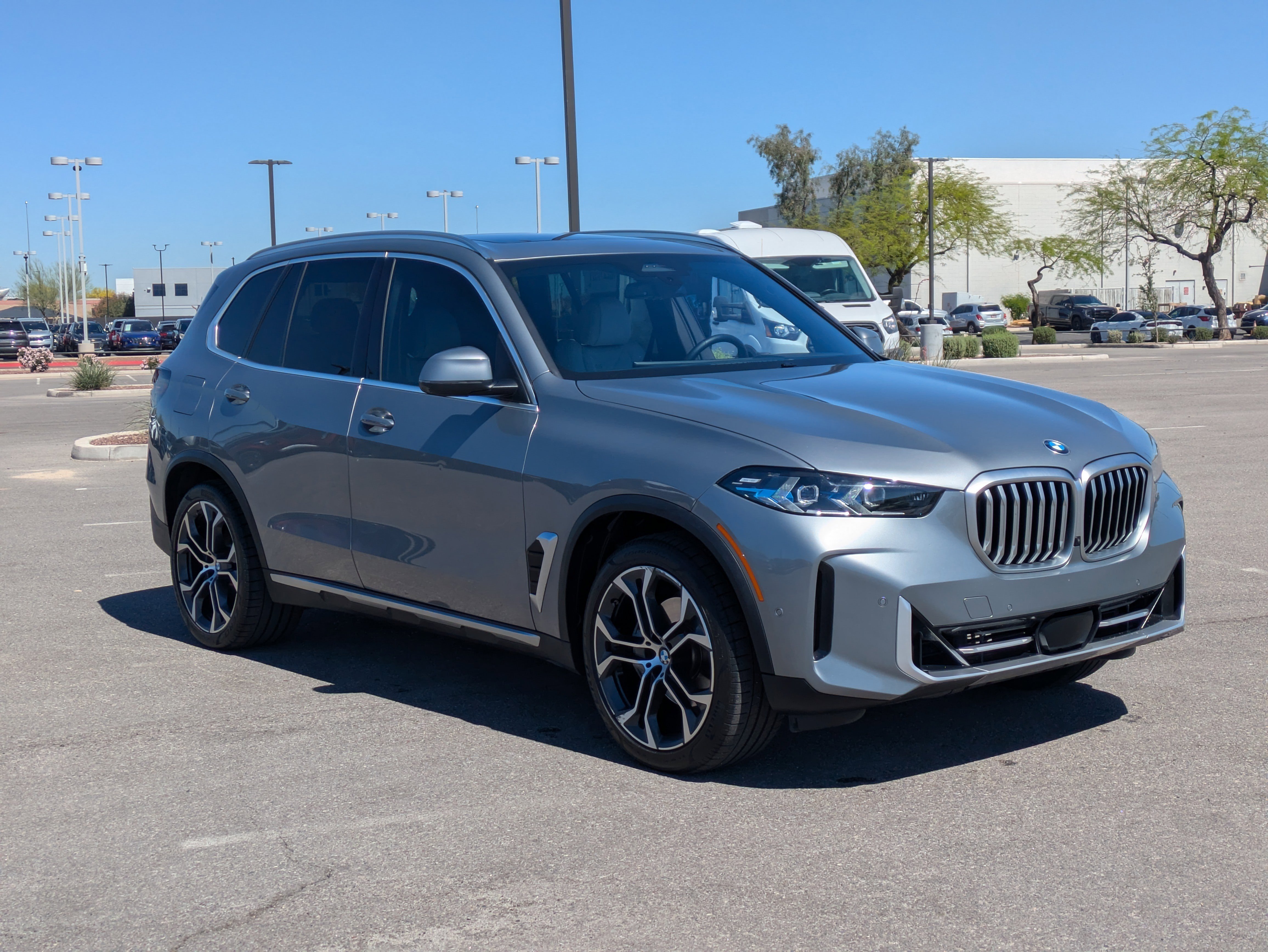 Used 2024 BMW X5 sDrive40i w/ Premium Package image 7