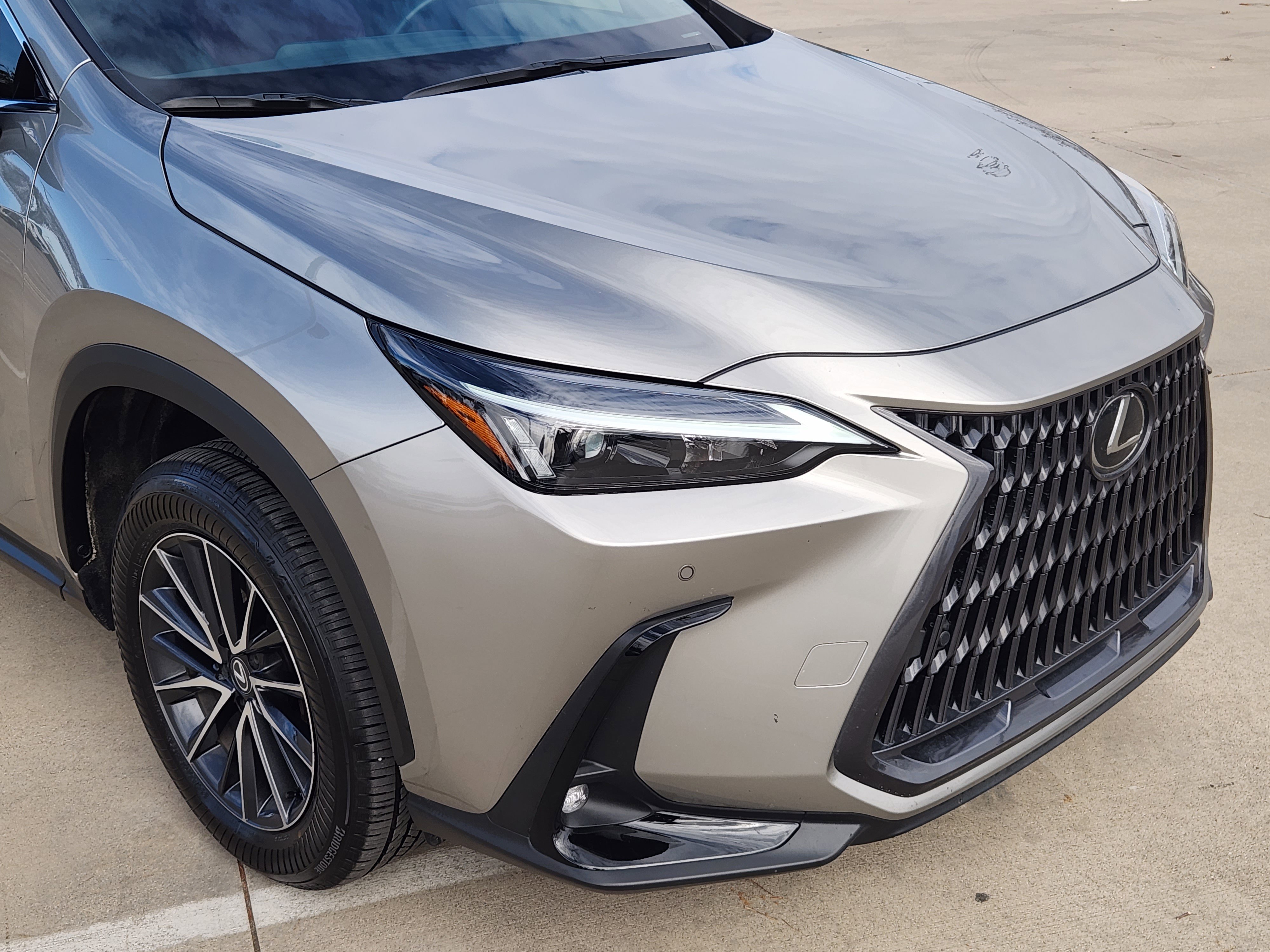 Used 2024 Lexus NX 250 FWD w/ Premium Package image 7
