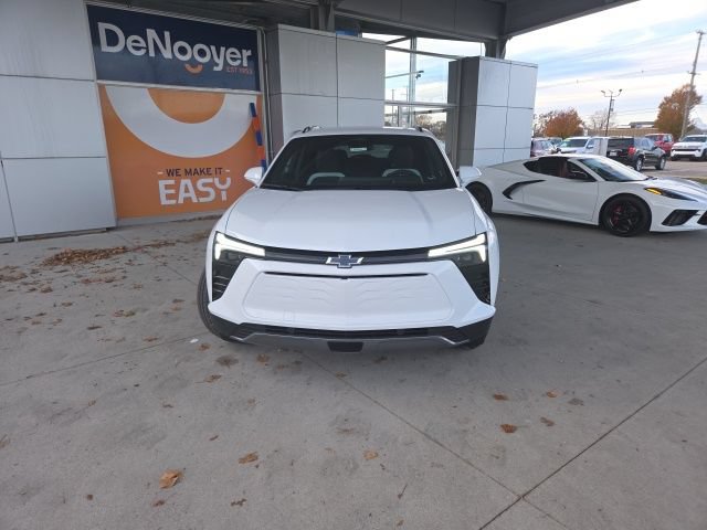 New 2026 Chevrolet Blazer EV LT AWD/4WD image 3