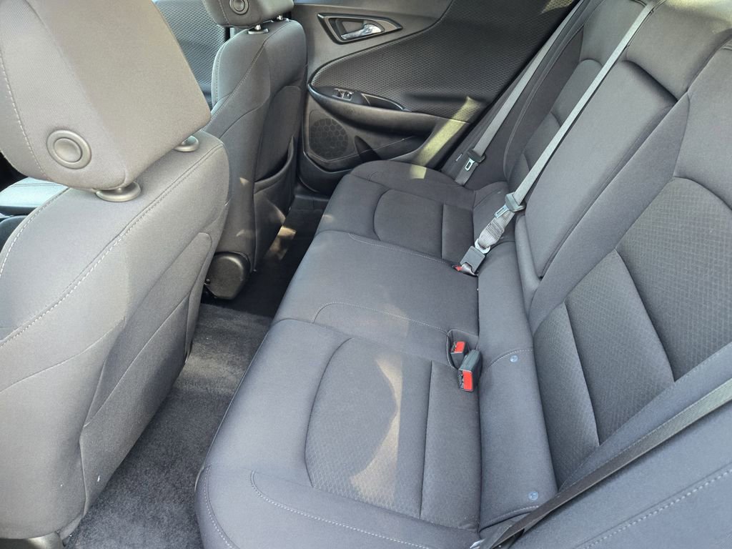 Used 2024 Chevrolet Malibu LT image 30