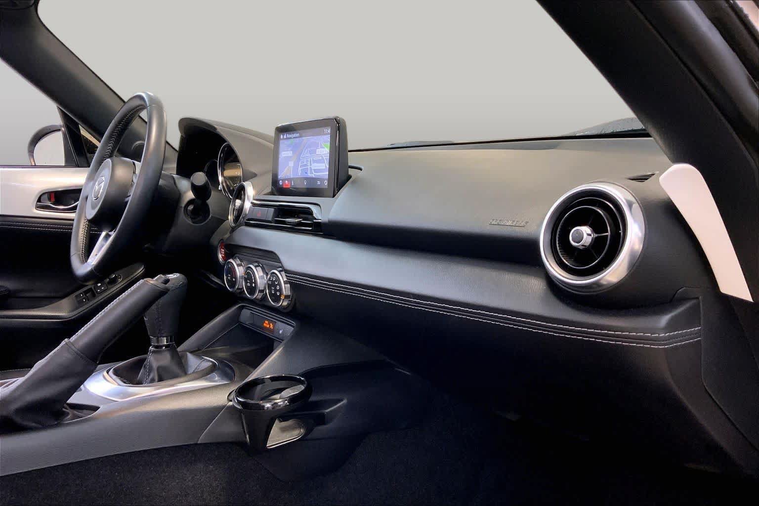 Used 2023 MAZDA MX-5 Miata Grand Touring RWD image 17