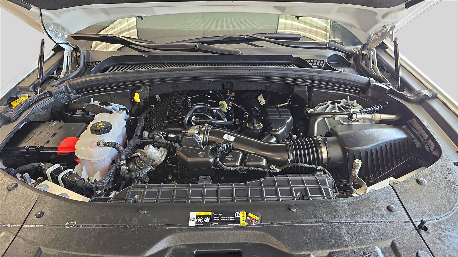 Used 2023 Jeep Grand Cherokee Limited AWD/4WD image 29