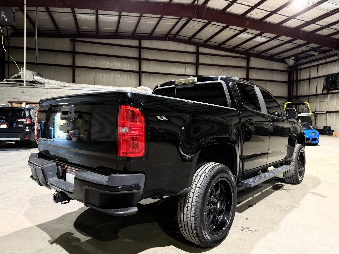 Used 2018 Chevrolet Colorado Z71 AWD/4WD image 5