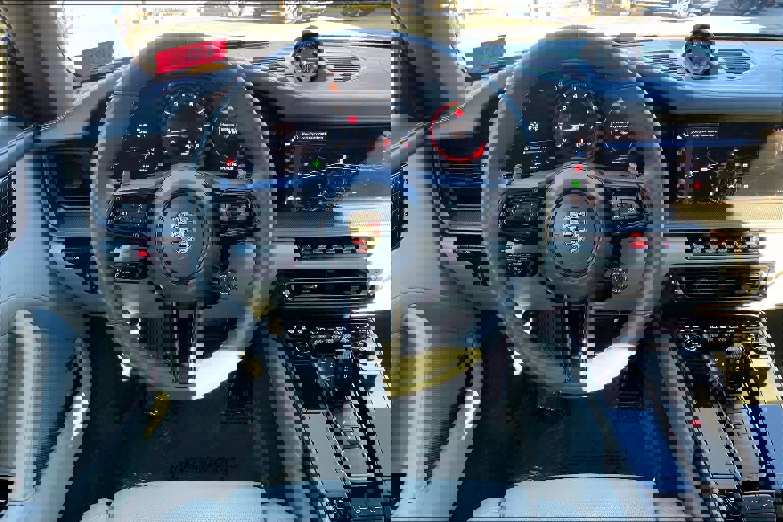 Used 2024 Porsche 911 Carrera image 5