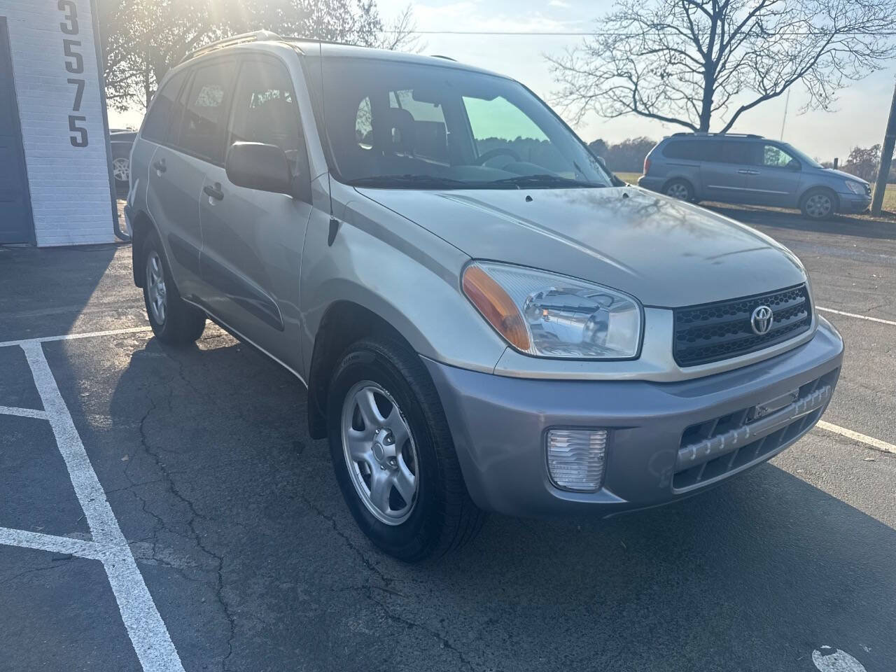 Used 2002 Toyota RAV4 4WD image 2