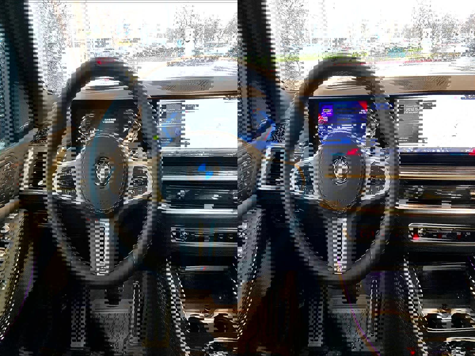 Used 2025 BMW X7 M60i image 7