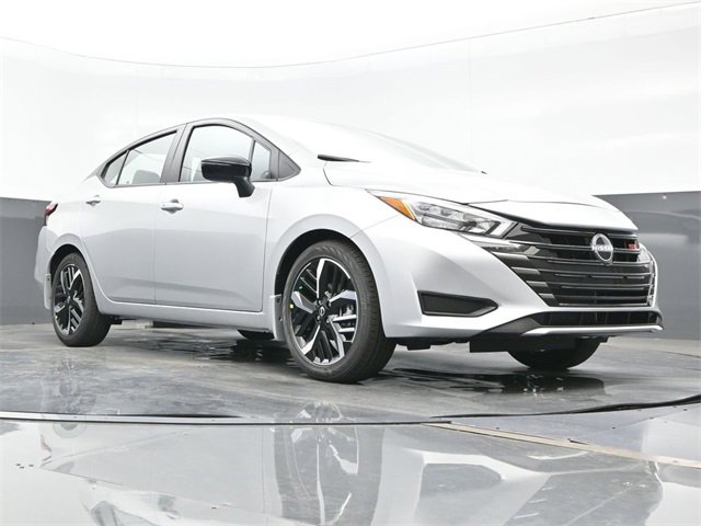 New 2025 Nissan Versa SR w/ Trunk Package image 27