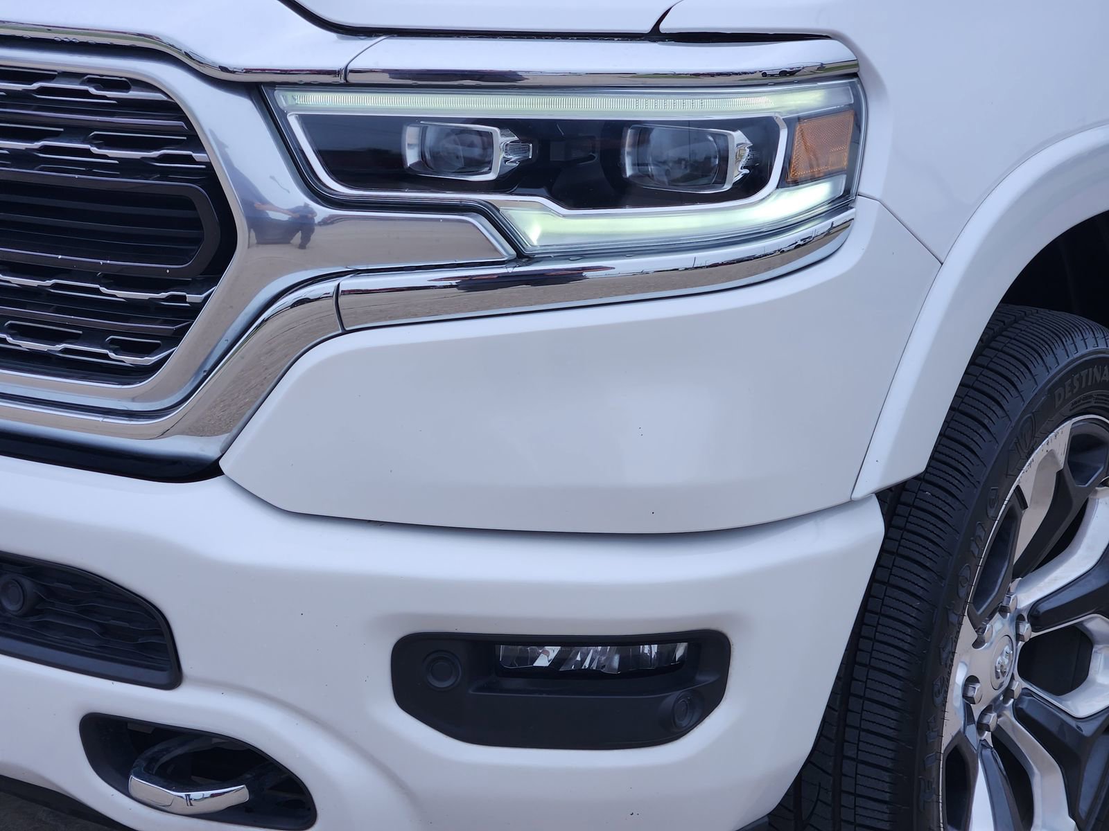 Used 2021 RAM 1500 Limited AWD/4WD image 9