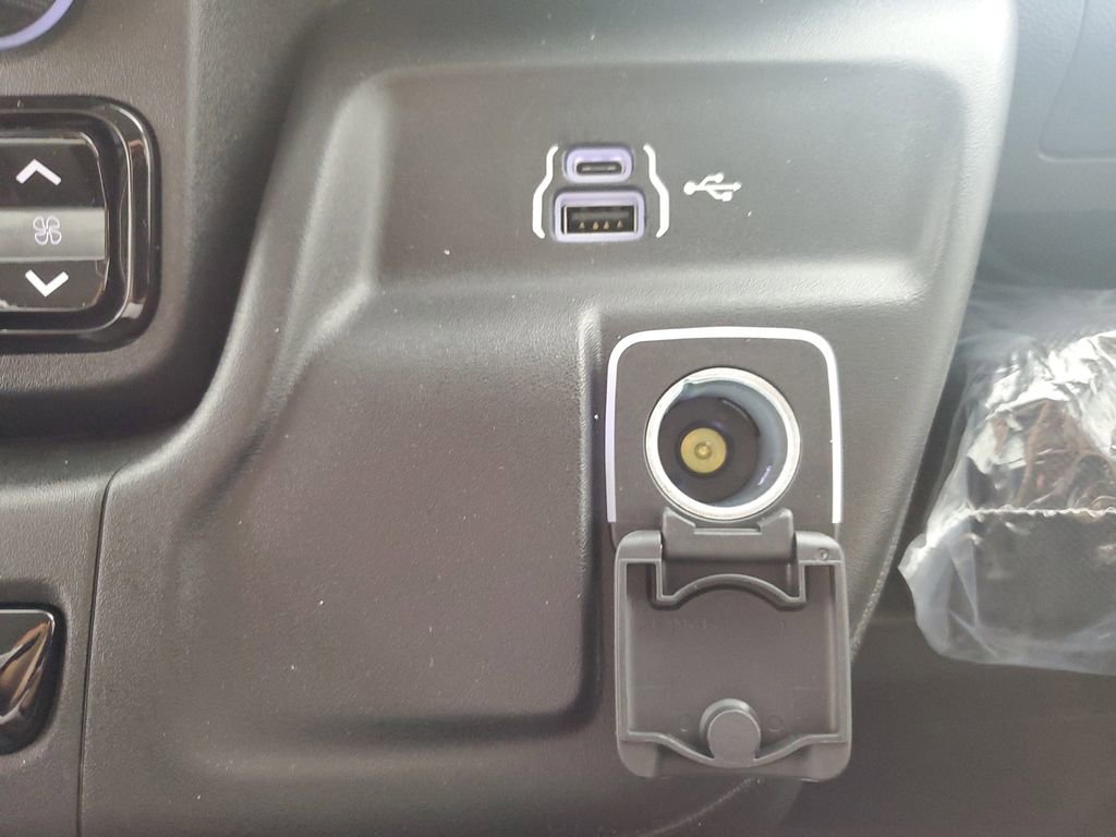 New 2026 RAM ProMaster 2500 image 22