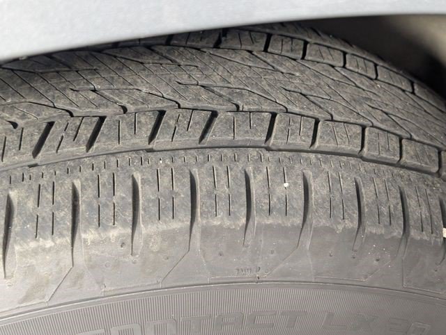Used 2025 GMC Yukon XL Denali AWD/4WD image 7