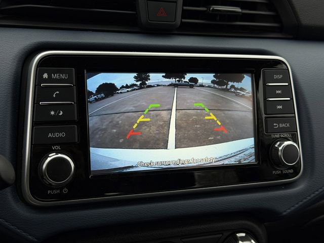 Used 2025 Nissan Versa SV FWD image 34