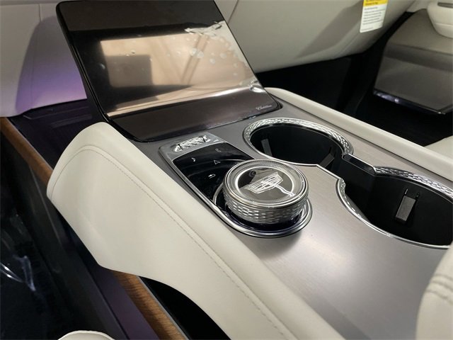 New 2026 Cadillac Vistiq Sport w/ LPO, Floor Liner Package image 23