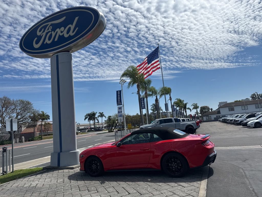 Used 2025 Ford Mustang Premium image 21