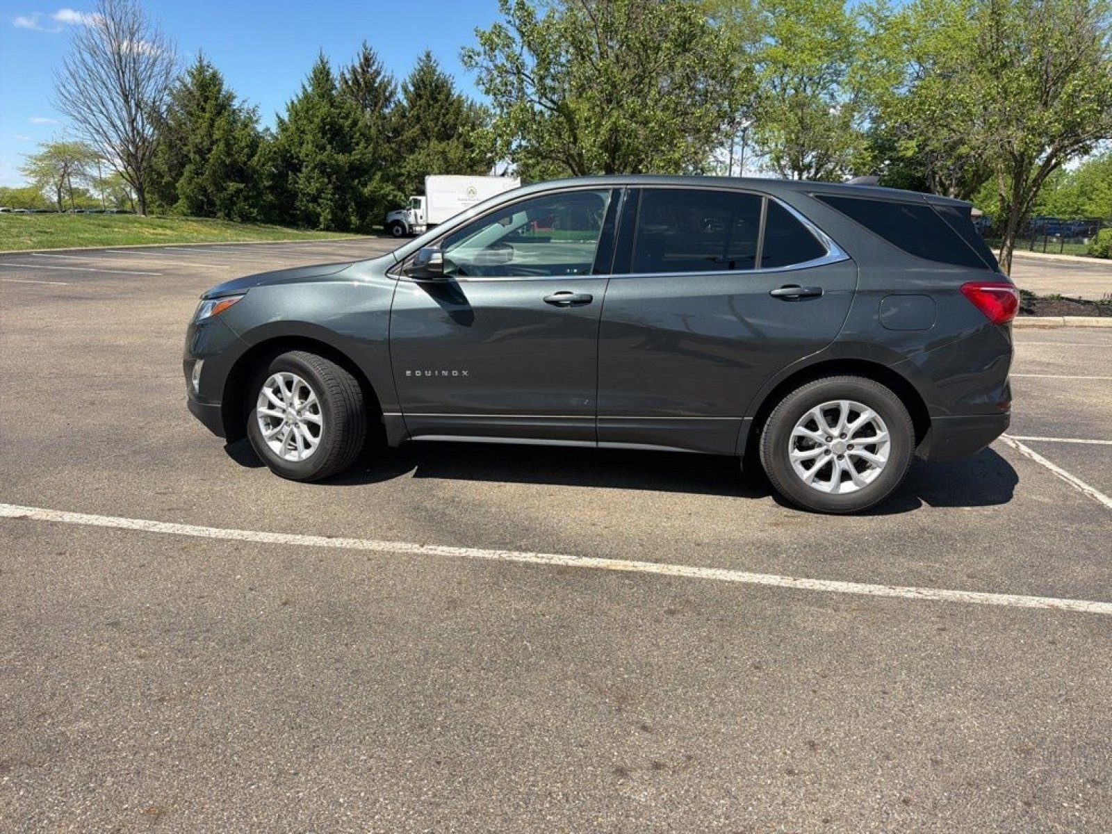 Used 2018 Chevrolet Equinox LT FWD image 16