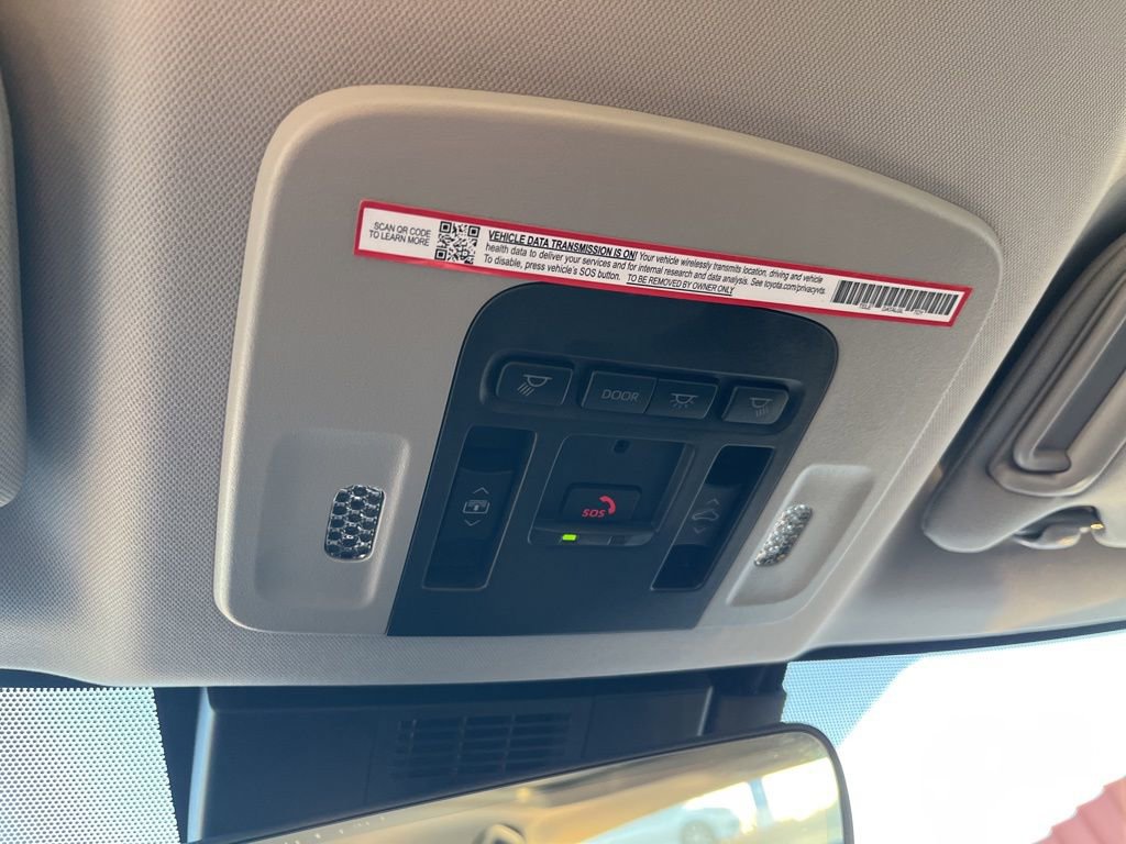 Used 2025 Toyota Camry XLE w/ Premium Package image 72